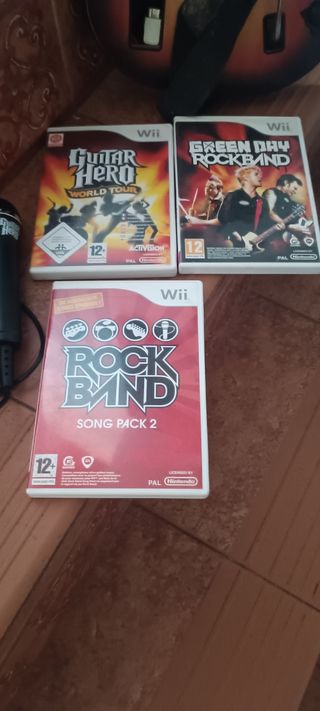 Guitar Hero, videojuegos y micrófono WII 