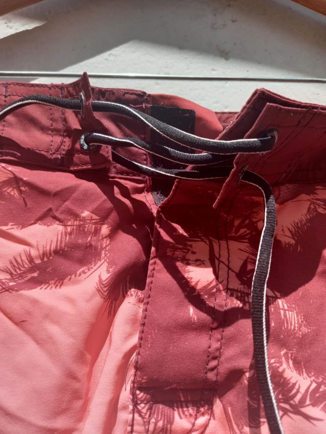 Pantalon Polinesia cortos Bermuda