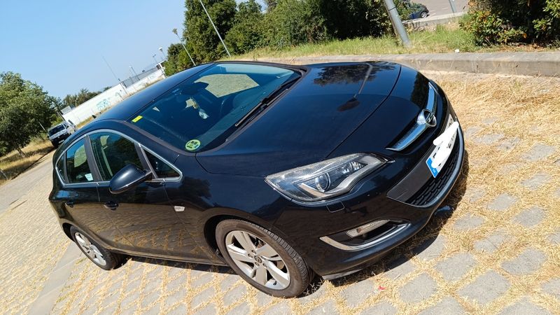 Opel Astra 2013 (Leer descripción!) - foto 1