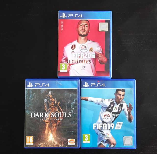 3 Giochi PS4: FIFA 19, FIFA 20, Dark Souls