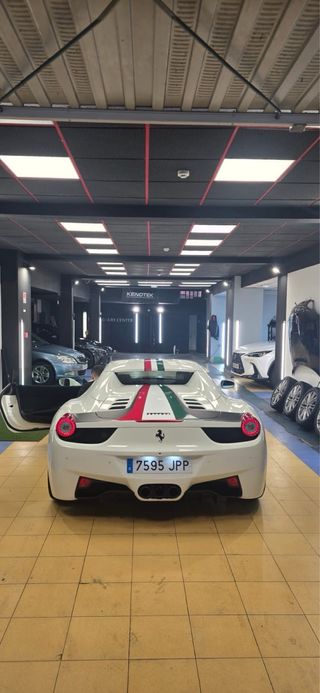Ferrari 458 2014