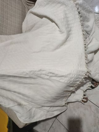 Coperta antica bianca fatta con telaio,160 anni