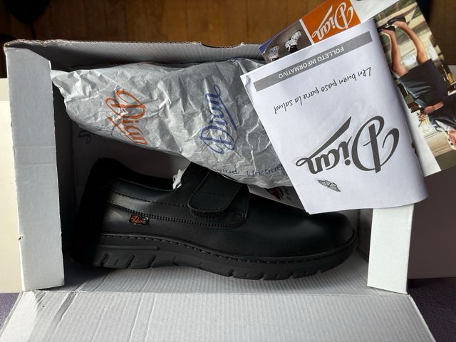 Zapatillas Dian UNISEX negras NUEVAS A ESTRENAR