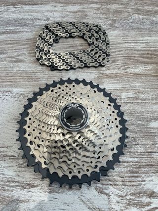 Cassette y cadena nueva a estrenar 