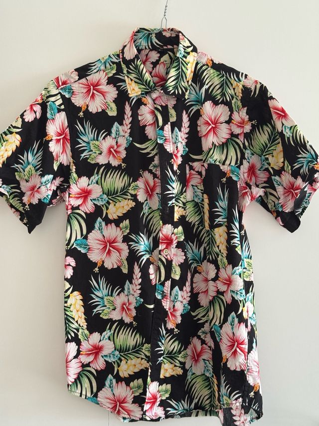 Camicia hawaiana nera fiori tg S