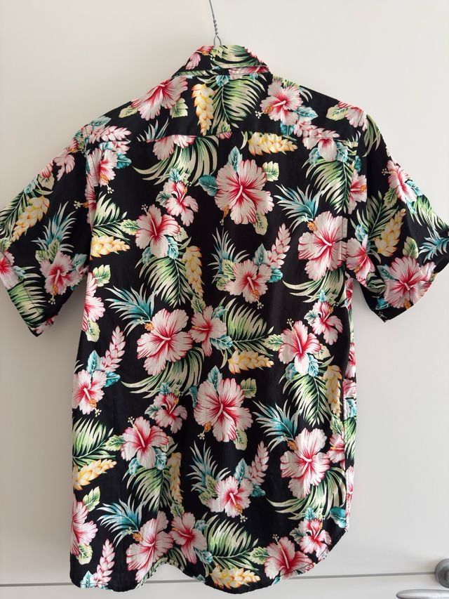 Camicia hawaiana nera fiori tg S