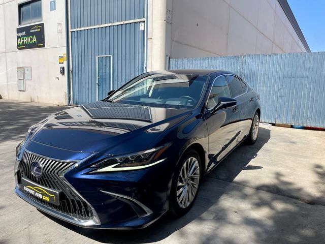 Lexus ES 2020