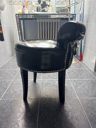 Silla Eichholtz negra diseño vintage