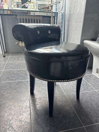 Silla Eichholtz negra diseño vintage