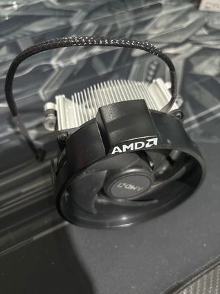 AMD Ryzen 5 3400G 3.7 (Cooler incluido)