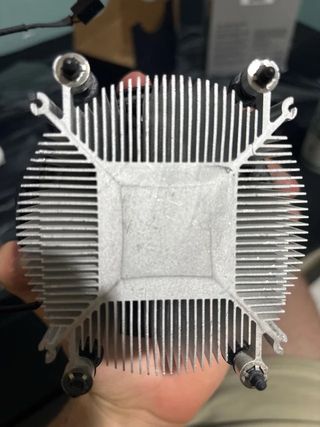  AMD Ryzen 5 3400G 3.7 (Cooler incluido)