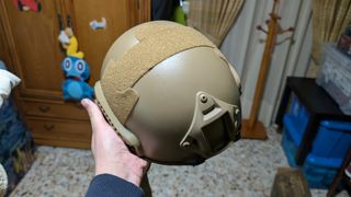 Casco Airsoft color tan