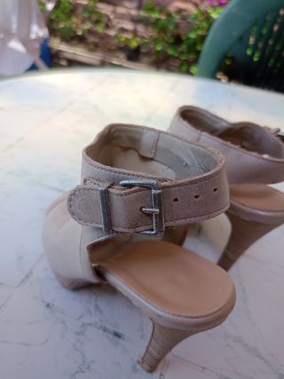 Sandali beige donna n. 36