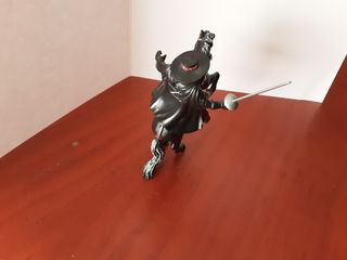 2 FIGURAS  EL ZORRO y CABALLO TORNADO. AÑOS 90