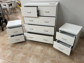 CONJUNTO DE COMODA + 2 MESITAS DE NOCHE ¡NUEVO!