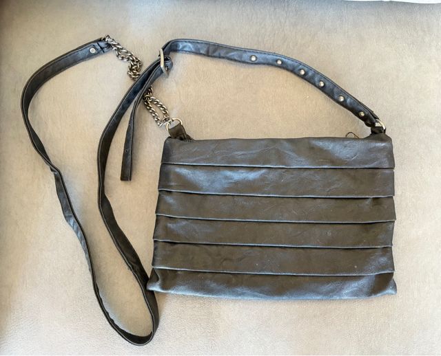 Bolso negro bandolera