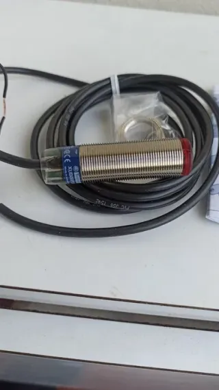 Sensor Telemecanique XUB0BPSNL2