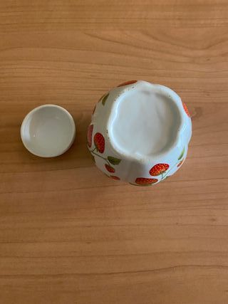 vasetto in ceramica con coperchio