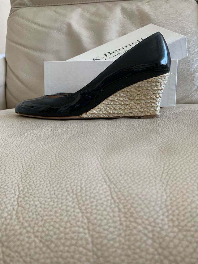 L.K.Bennett Zapatos tacón cuña charol 39 cuero