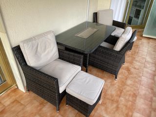 Conjunto jardín - Mesa y 3 sillones con reposapies