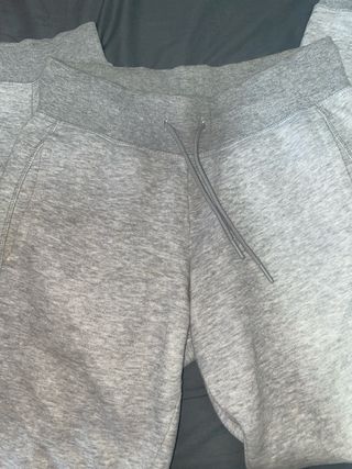 Pantalones grises chandal