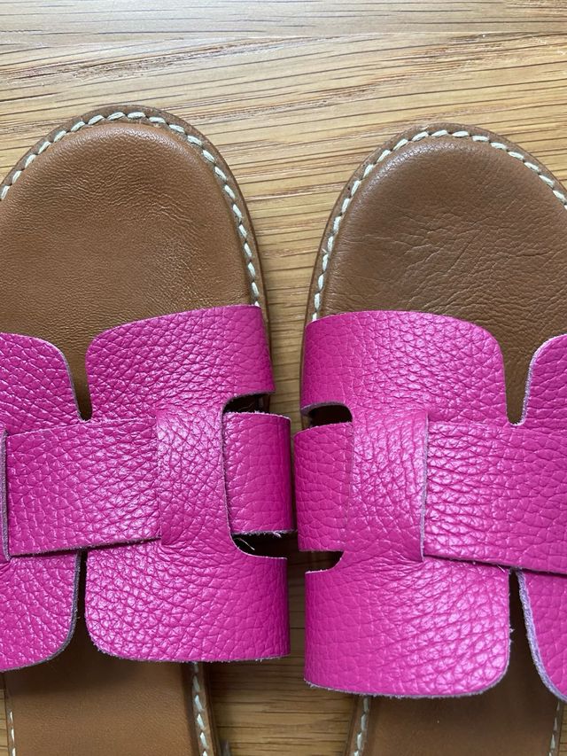 Sandalias muy comodas planas piel Roberto Torreta