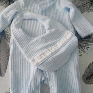 Tutina neonato + bavetta azzurra