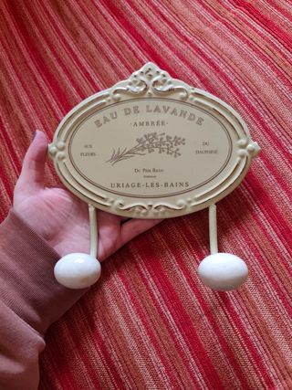 Percha estilo romántico