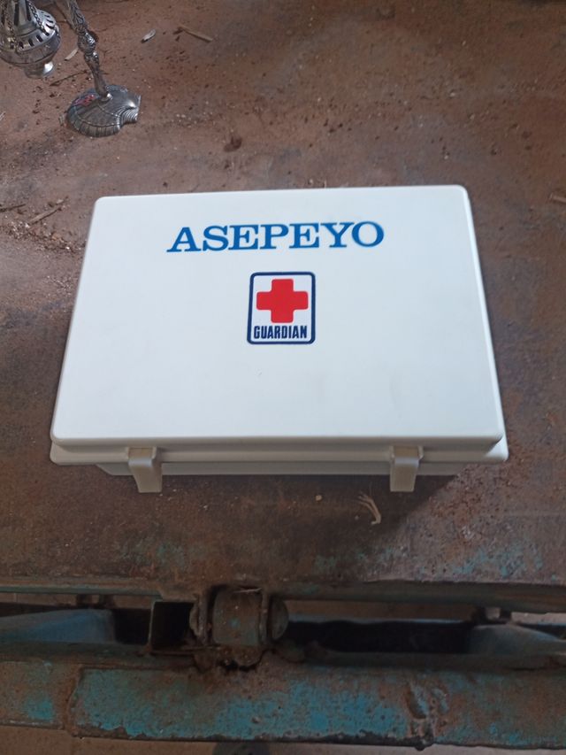 Botiquín primeros auxilios ASEPEYO