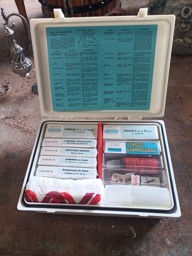 Botiquín primeros auxilios ASEPEYO