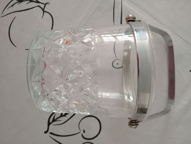 Cubitera cristal con pinzas