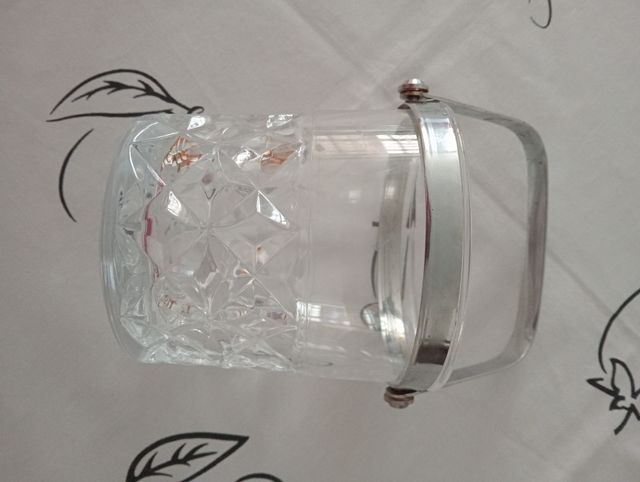 Cubitera cristal con pinzas