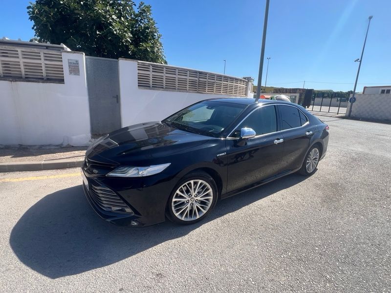Toyota Camry luxury - foto 1