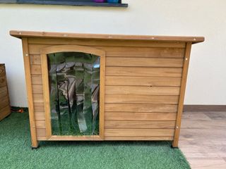 Caseta per a gos nova