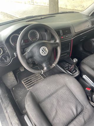Volkswagen Golf 2000