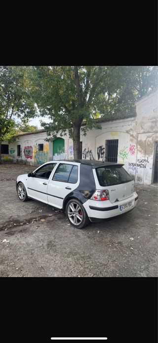 Volkswagen Golf 2000