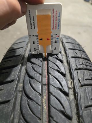 Neumático 175/70R13 82T
