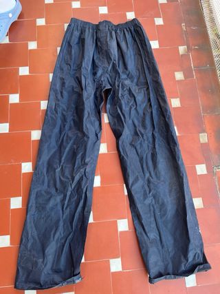 Mono trabajo impermeable