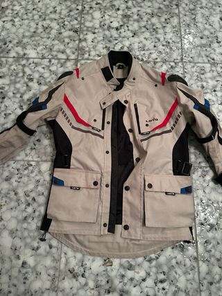 Chaqueta y pantalón moto LOVO 3 estaciones