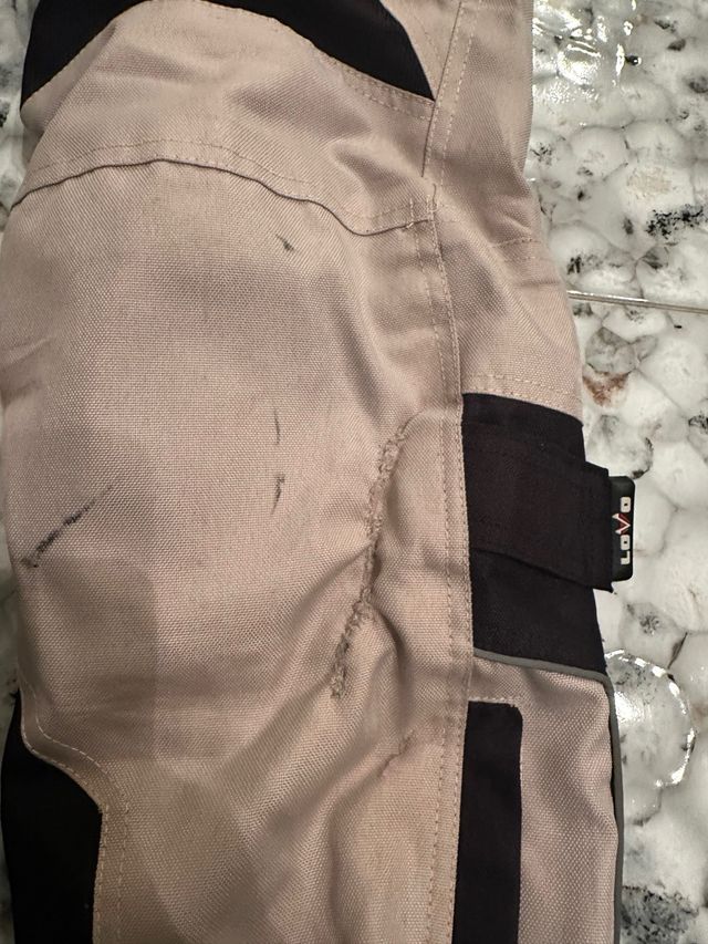 Chaqueta y pantalón moto LOVO 3 estaciones