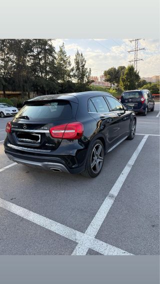 Mercedes-Benz GLA 2014
