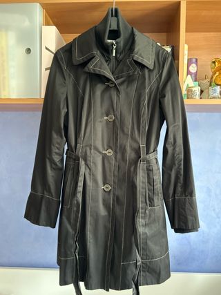 Gabardina negra Edina Ronay London