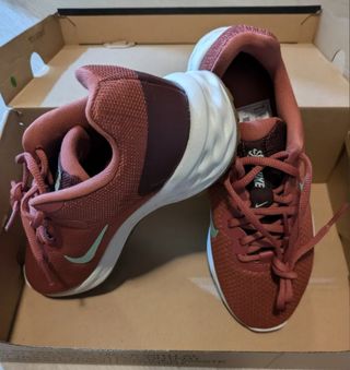 Zapatillas de Nike modelo Revolution 6