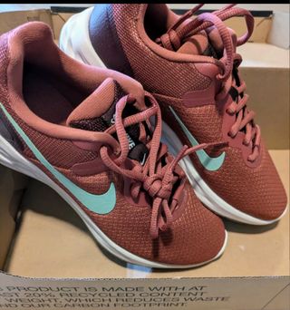 Zapatillas de Nike modelo Revolution 6