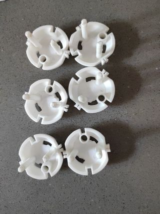 6 Protectores de enchufes para bebés