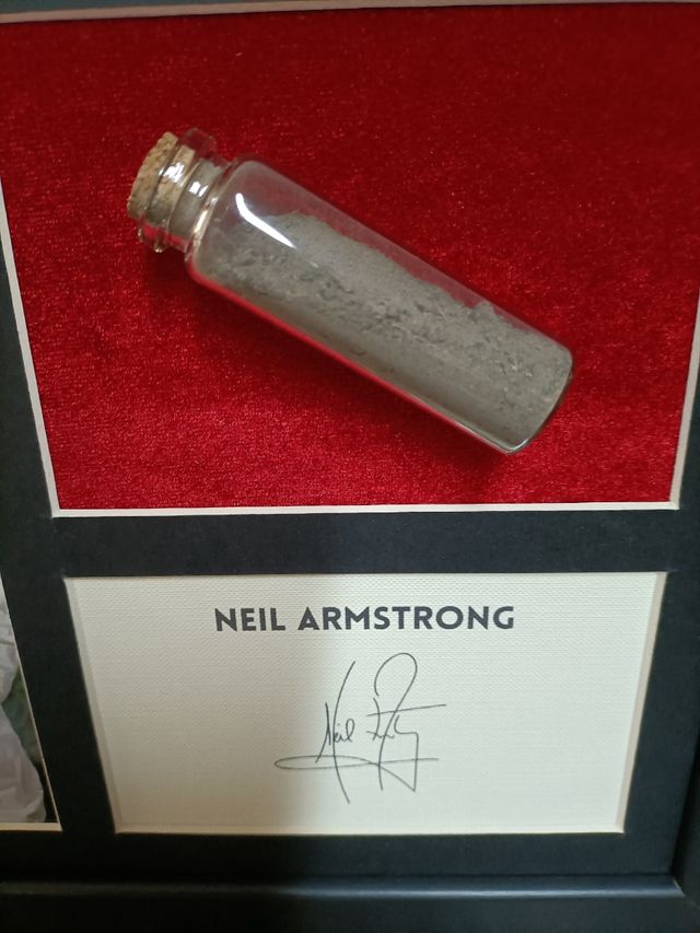Autógrafo Neil Armstrong - Apolo 11