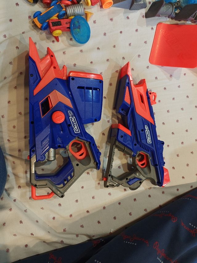 Nerf Nitro: 2 Lanzadores + Coches