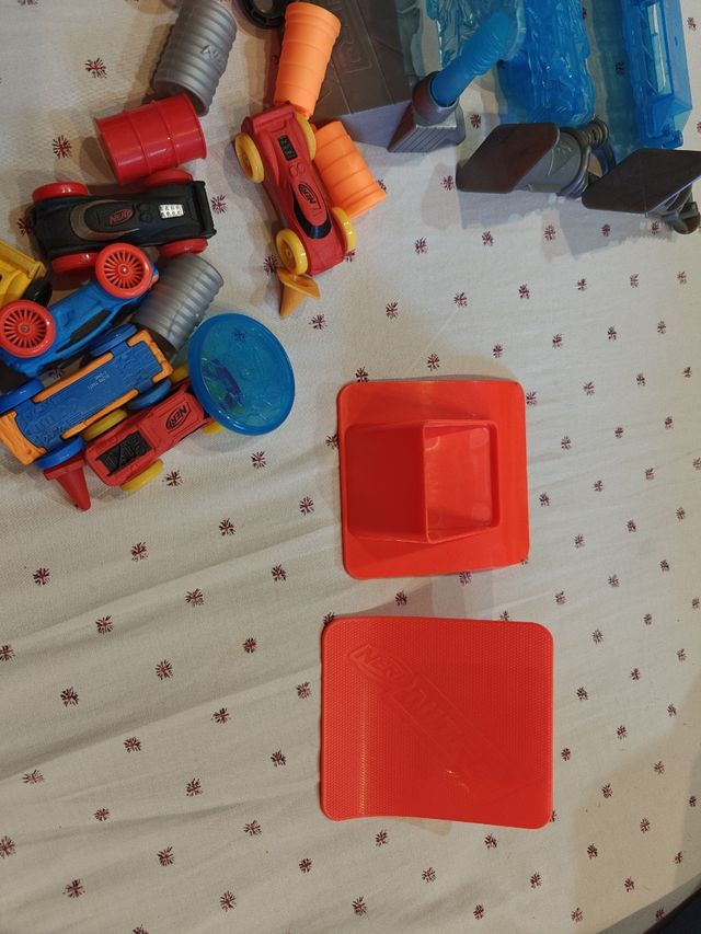 Nerf Nitro: 2 Lanzadores + Coches