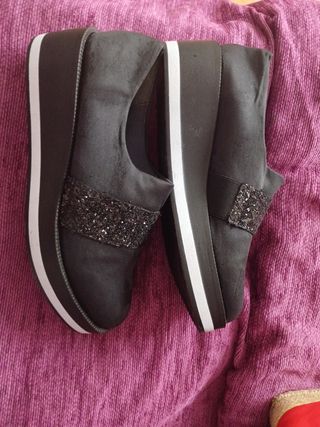 Zapatos sin cordones