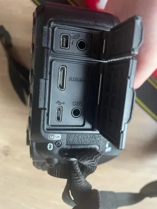 Nikon D7500 con 6 baterías